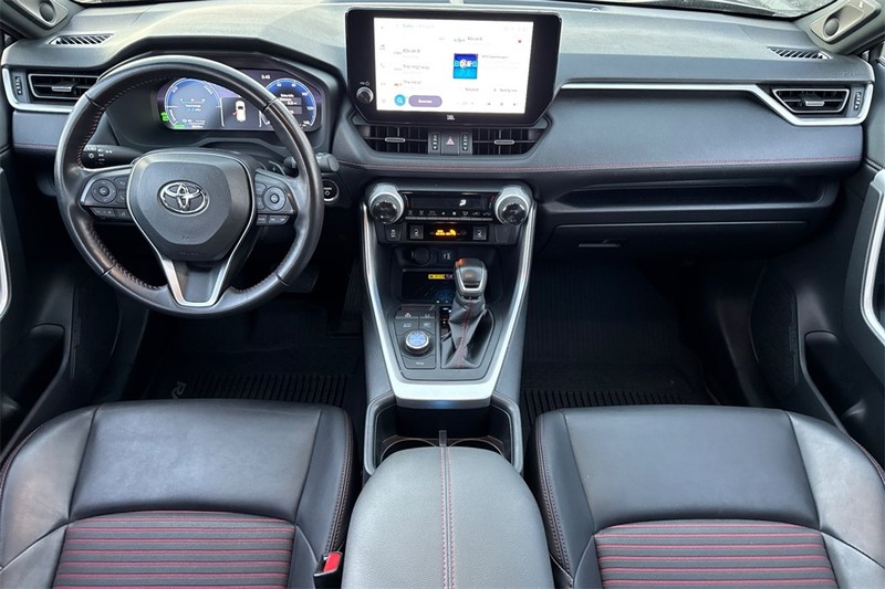 Toyota RAV4 Prime Vehicle Full-screen Gallery Image 12