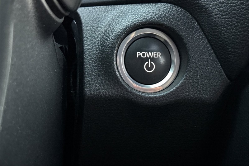 Toyota RAV4 Prime Vehicle Full-screen Gallery Image 20