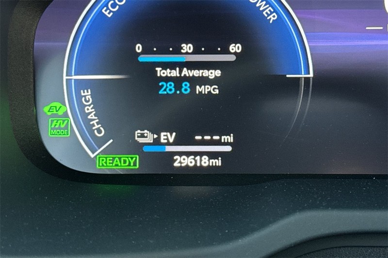 Toyota RAV4 Prime Vehicle Full-screen Gallery Image 23