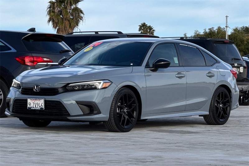 Honda Civic Sedan Vehicle Full-screen Gallery Image 07