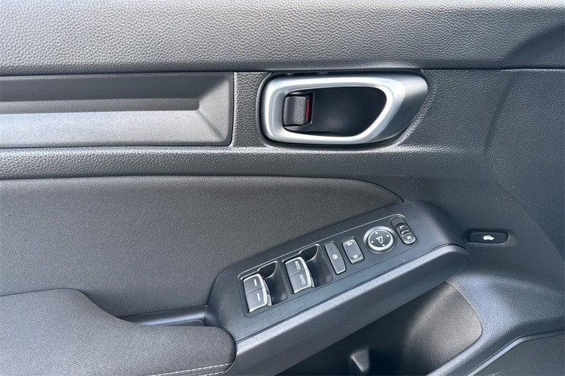 Honda Civic Sedan Vehicle Full-screen Gallery Image 10