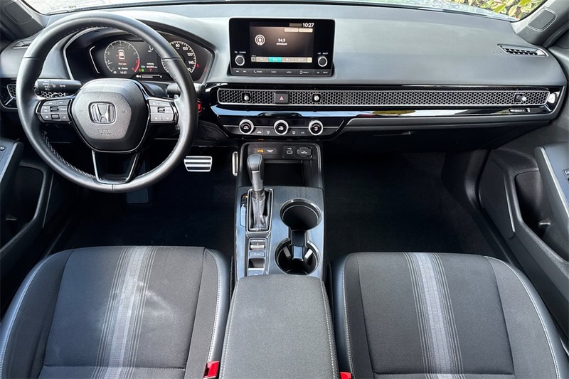 Honda Civic Sedan Vehicle Full-screen Gallery Image 12