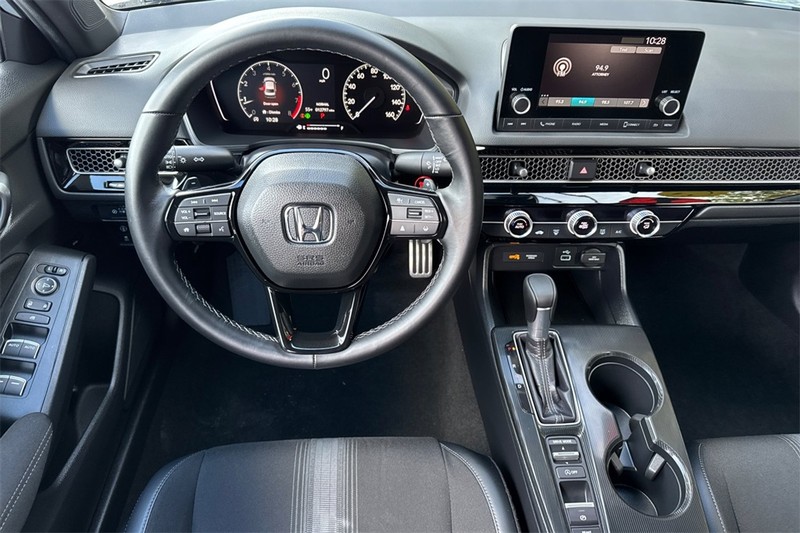Honda Civic Sedan Vehicle Full-screen Gallery Image 13