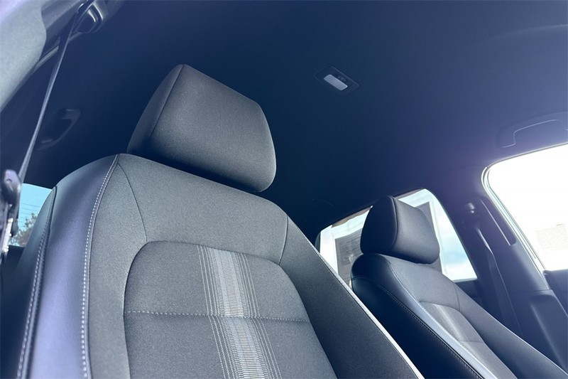 Honda Civic Sedan Vehicle Full-screen Gallery Image 15