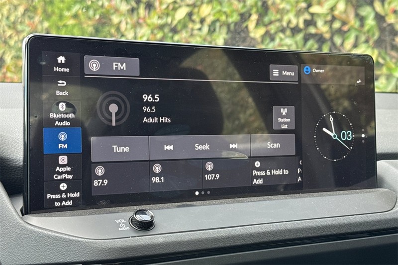 Honda Accord Hybrid Vehicle Full-screen Gallery Image 16