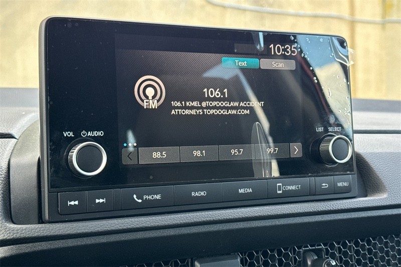 Honda CR-V Vehicle Full-screen Gallery Image 17