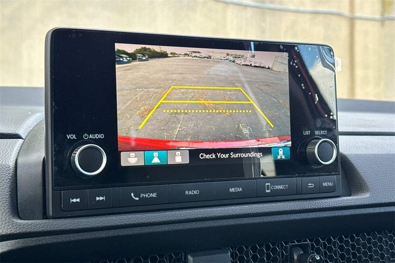 Honda CR-V Vehicle Full-screen Gallery Image 18