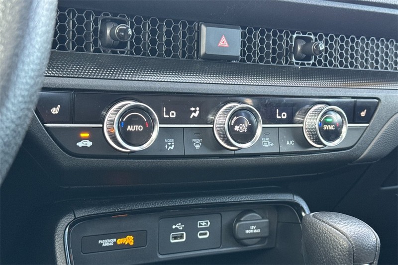 Honda CR-V Vehicle Full-screen Gallery Image 19