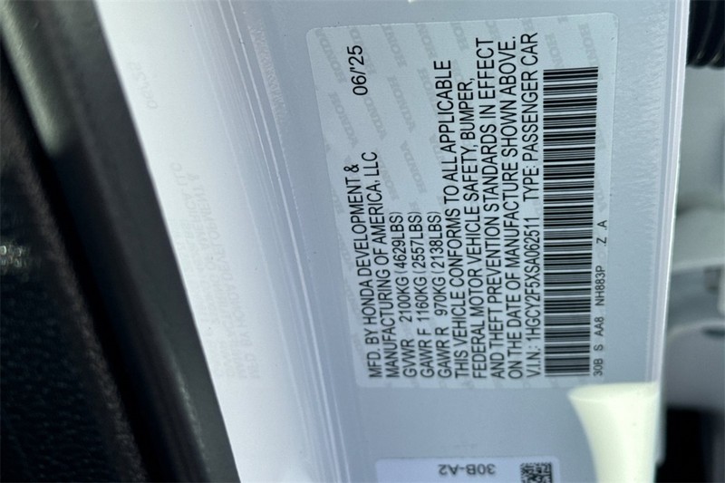 Honda Accord Hybrid Vehicle Full-screen Gallery Image 26