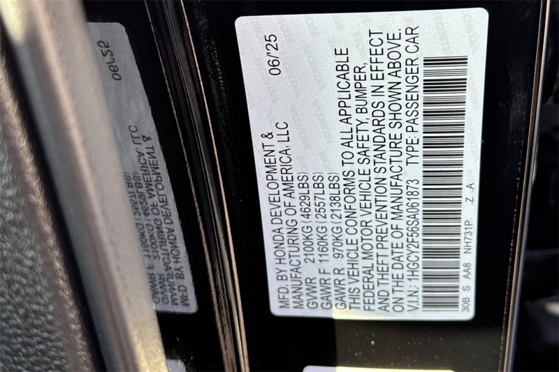 Honda Accord Hybrid Vehicle Full-screen Gallery Image 26