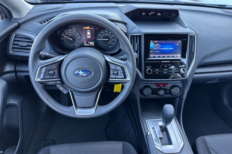 Subaru Impreza Vehicle Full-screen Gallery Image 13