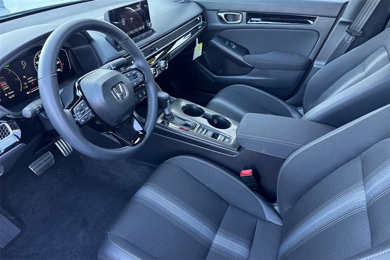 Honda Civic Sedan Hybrid Vehicle Full-screen Gallery Image 09