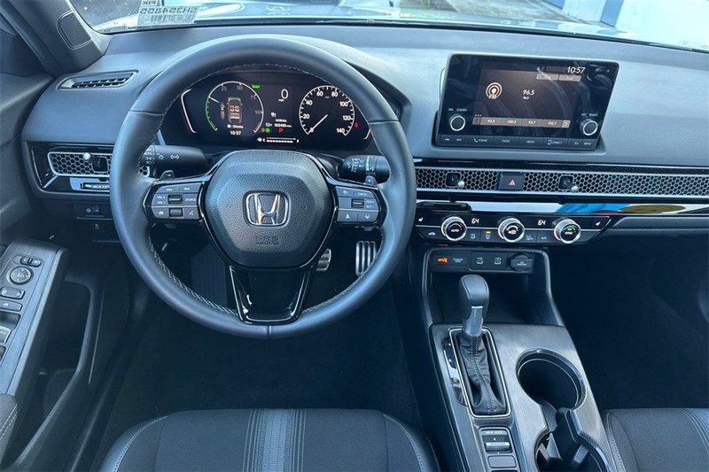 Honda Civic Sedan Hybrid Vehicle Full-screen Gallery Image 13