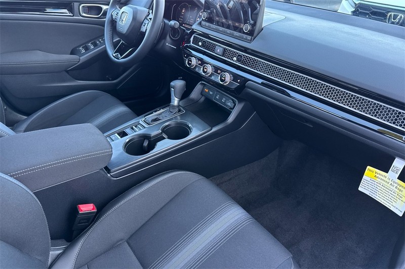 Honda Civic Sedan Hybrid Vehicle Full-screen Gallery Image 14