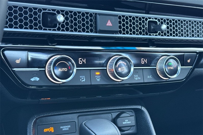 Honda Civic Sedan Hybrid Vehicle Full-screen Gallery Image 18