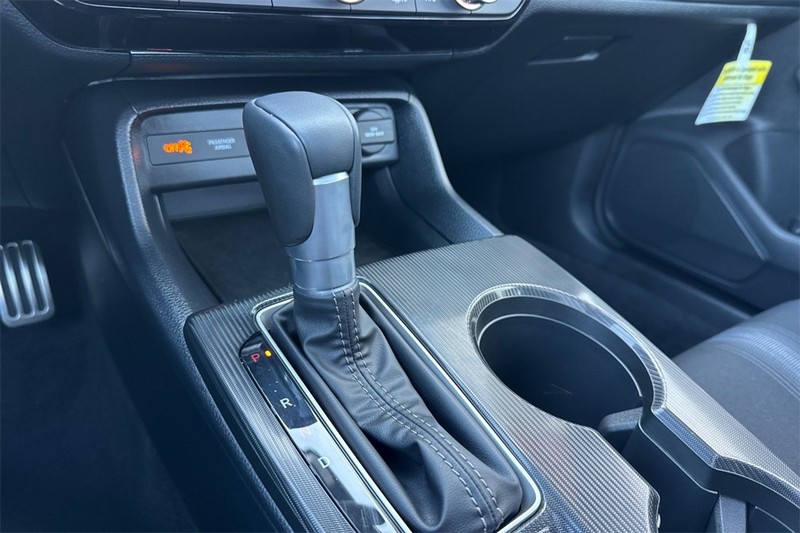 Honda Civic Sedan Hybrid Vehicle Full-screen Gallery Image 19