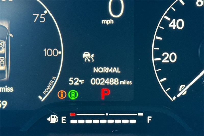 Honda Civic Sedan Hybrid Vehicle Full-screen Gallery Image 23