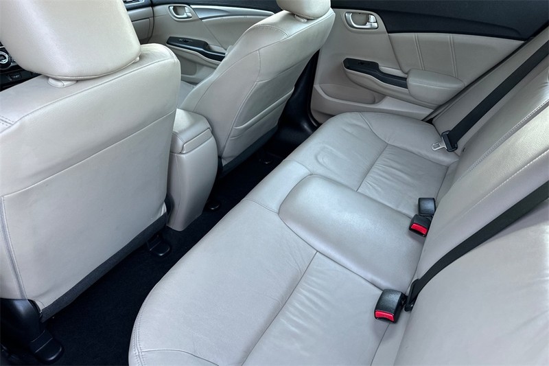 Honda Civic Sedan Vehicle Full-screen Gallery Image 11