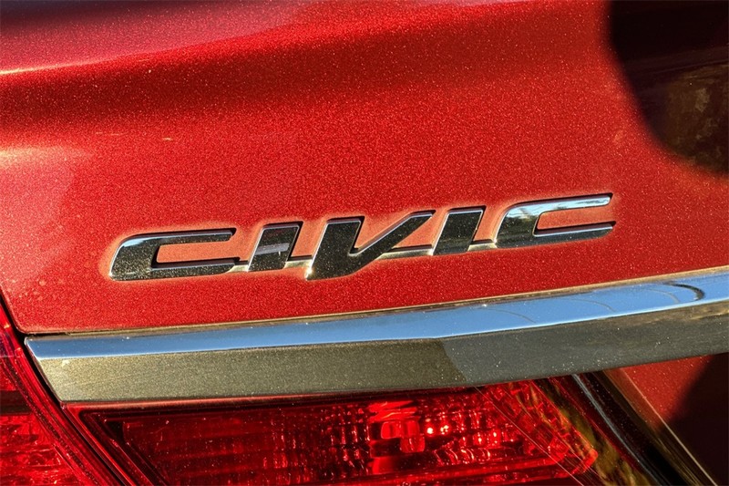 Honda Civic Sedan Vehicle Full-screen Gallery Image 25