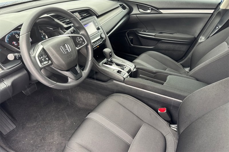 Honda Civic Sedan Vehicle Full-screen Gallery Image 09