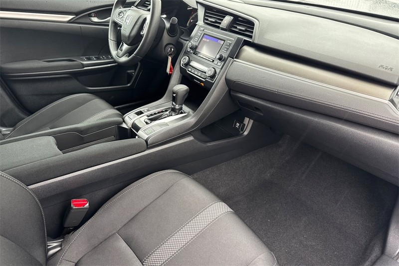 Honda Civic Sedan Vehicle Full-screen Gallery Image 13