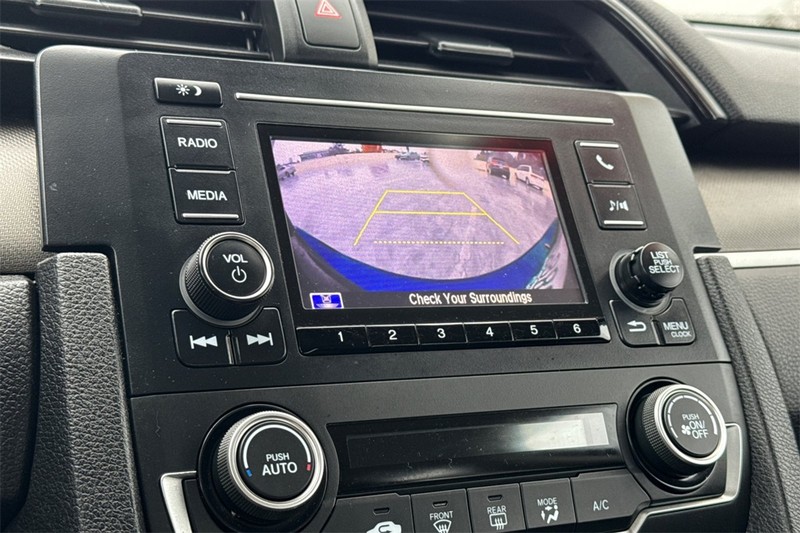 Honda Civic Sedan Vehicle Full-screen Gallery Image 16