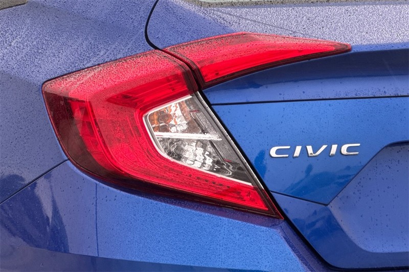 Honda Civic Sedan Vehicle Full-screen Gallery Image 23