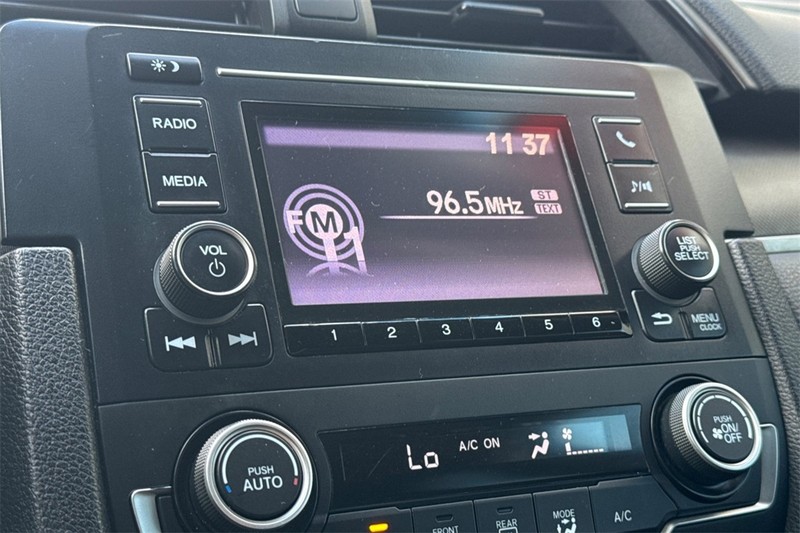 Honda Civic Sedan Vehicle Full-screen Gallery Image 16