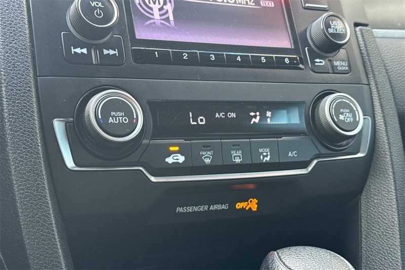 Honda Civic Sedan Vehicle Full-screen Gallery Image 18