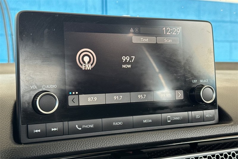 Honda Civic Sedan Hybrid Vehicle Full-screen Gallery Image 16