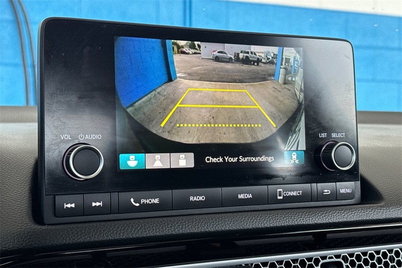 Honda Civic Sedan Hybrid Vehicle Full-screen Gallery Image 17