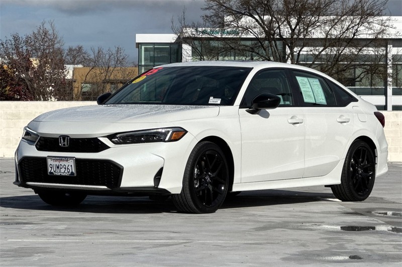 Honda Civic Sedan Hybrid Vehicle Full-screen Gallery Image 07