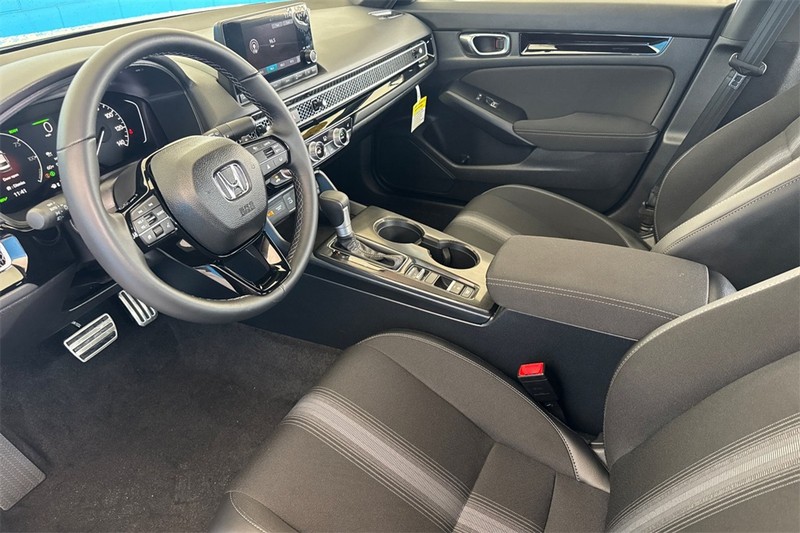 Honda Civic Sedan Hybrid Vehicle Full-screen Gallery Image 09