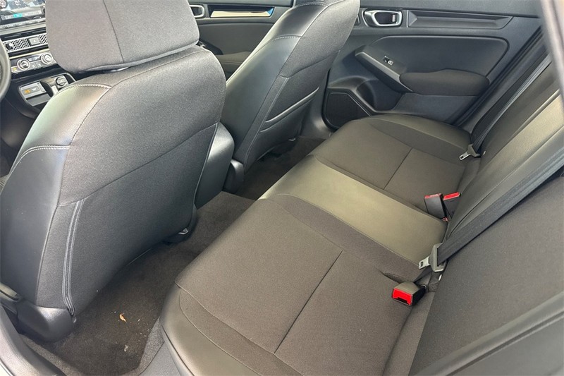 Honda Civic Sedan Hybrid Vehicle Full-screen Gallery Image 11