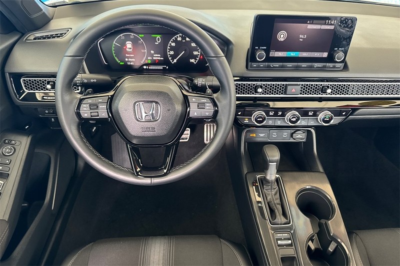 Honda Civic Sedan Hybrid Vehicle Full-screen Gallery Image 13