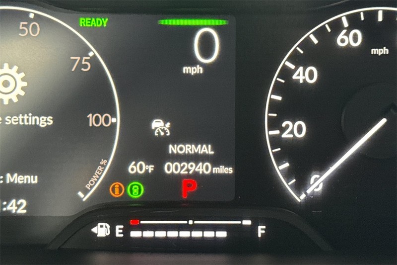 Honda Civic Sedan Hybrid Vehicle Full-screen Gallery Image 23