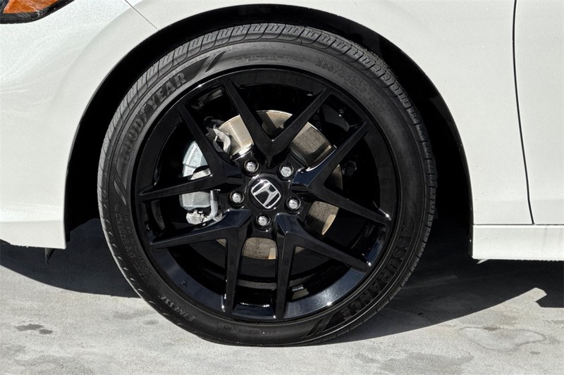 Honda Civic Sedan Hybrid Vehicle Full-screen Gallery Image 24