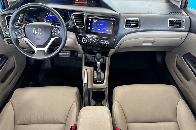Honda Civic Sedan Vehicle Full-screen Gallery Image 12