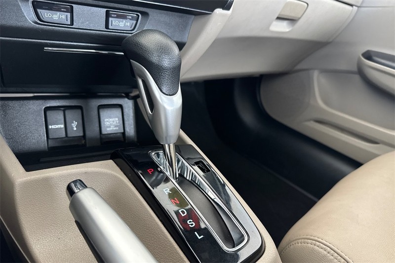 Honda Civic Sedan Vehicle Full-screen Gallery Image 19