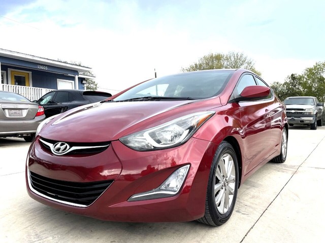 Hyundai Elantra Vehicle Full-screen Gallery Image 03