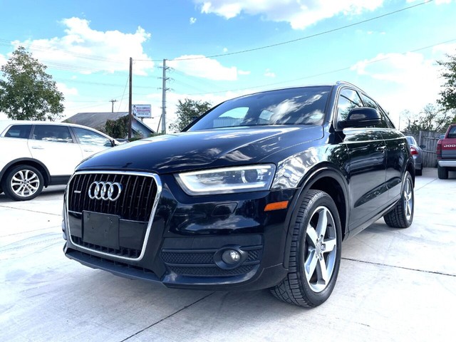 Audi Q3 Vehicle Full-screen Gallery Image 03