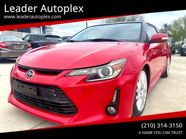 Scion tC Vehicle Full-screen Gallery Image 02