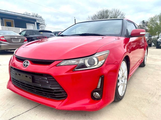 Scion tC Vehicle Full-screen Gallery Image 03