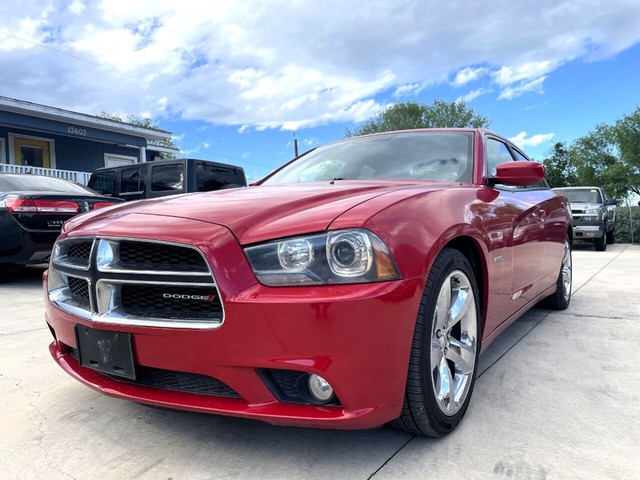 Dodge Charger Vehicle Full-screen Gallery Image 03