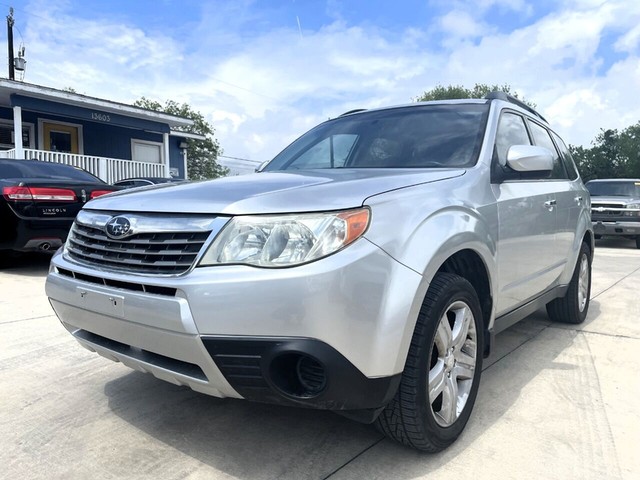 Subaru Forester Vehicle Full-screen Gallery Image 03