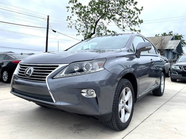 Lexus RX 350 Vehicle Full-screen Gallery Image 03