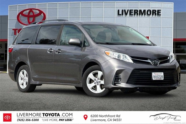 more details - toyota sienna