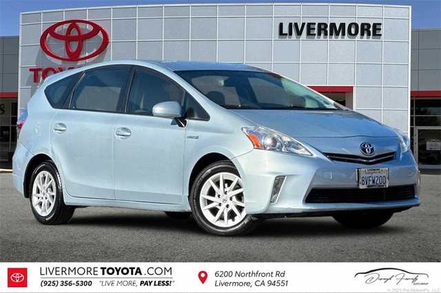 more details - toyota prius v