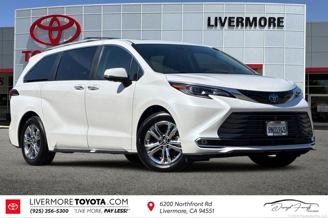 more details - toyota sienna