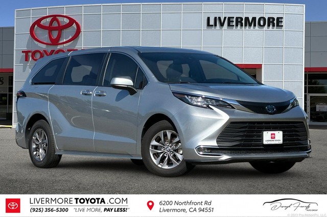 more details - toyota sienna